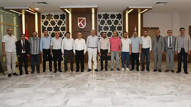  Prof. Dr. Babür Özçelik: Hedef araştırma üniversitesi olmak