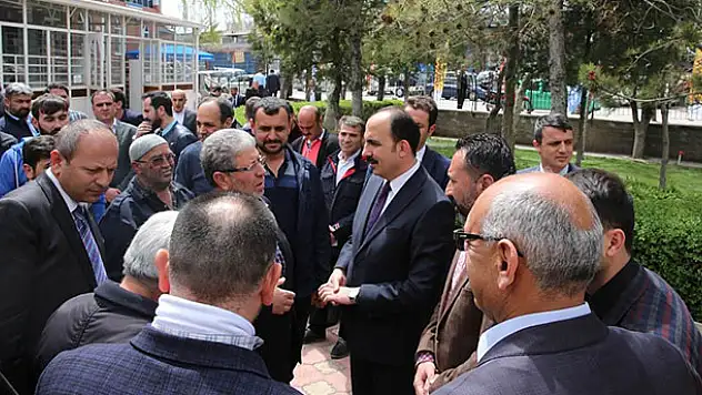 'Sanayi çalışanı gençlere önem veriyoruz'