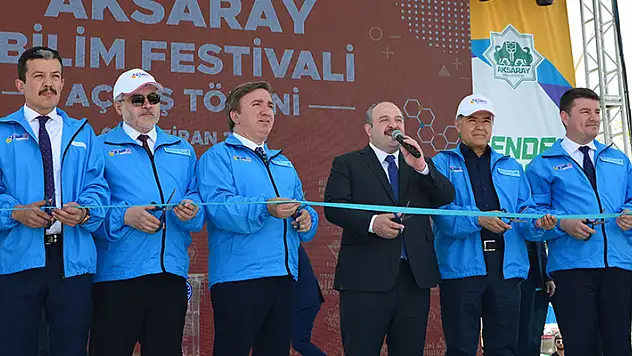  Sanayi ve Teknoloji Bakanı Varank, Aksaray Bilim Festivali'ne katıldı