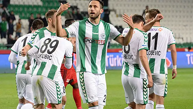 'Savunma bakanı' yeniden Konyaspor'a dönmek istiyor