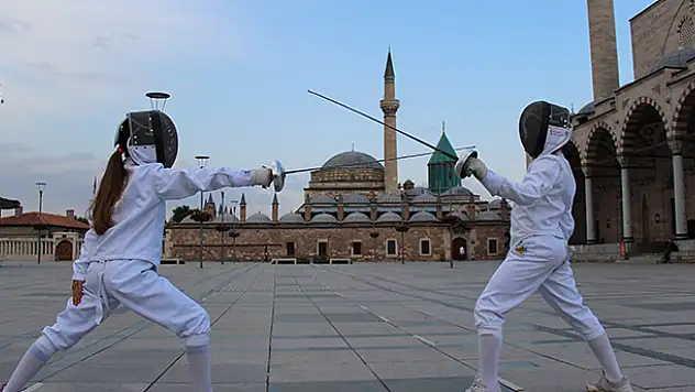 'Şehir Şehir Eskrim' projesinin yeni durağı Konya oldu