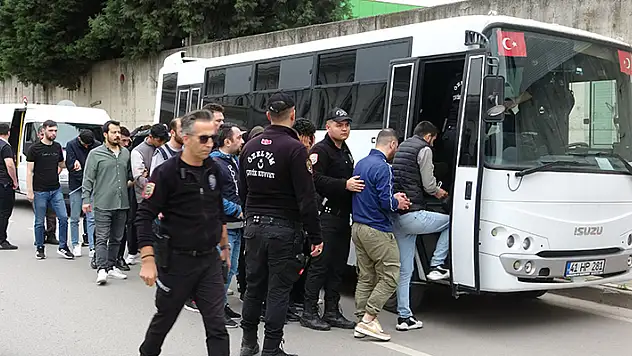 'SİBERGÖZ-34' operasyonunda 49 şüpheli adliyede
