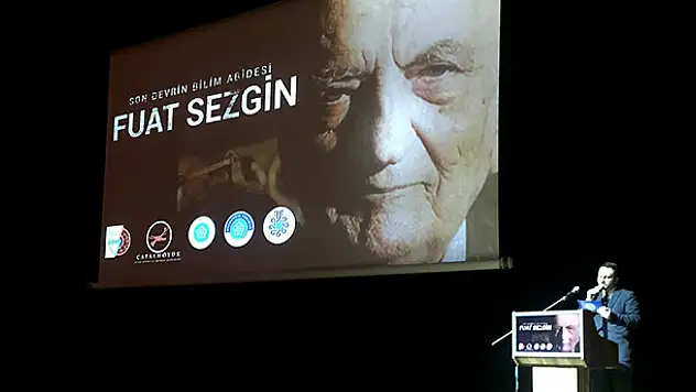 'Son Devrin Bilim Abidesi Fuat Sezgin' belgeselinin galası Konya'da yapıldı