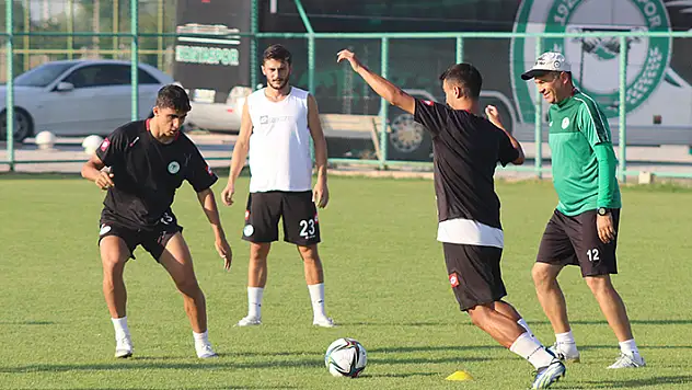  Tarsus İdmanyurdu maçı öncesi 1922 Konya'da son rötuşlar
