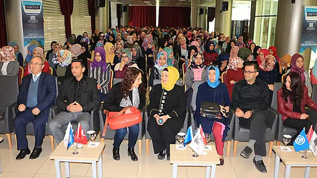 'Teknoloji sanal bir dünyaya hapsediyor'