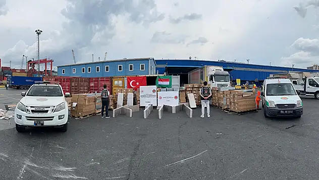  Ticaret Bakanlığı: Mersin ve İstanbul'da 521,1 milyon liralık kaçak eşya ele geçirildi