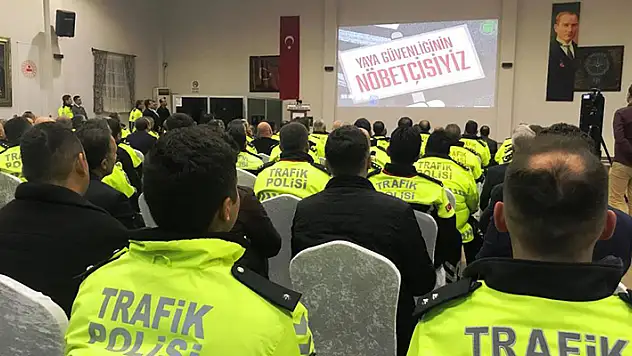 'Trafik Birim Amirleri Bölge Değerlendirme Toplantısı' Konya'da yapıldı

