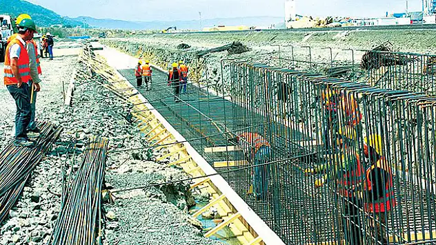 'Tüm taşeron işçiler 'kadrolu işçi' olarak çalıştırılmalı'