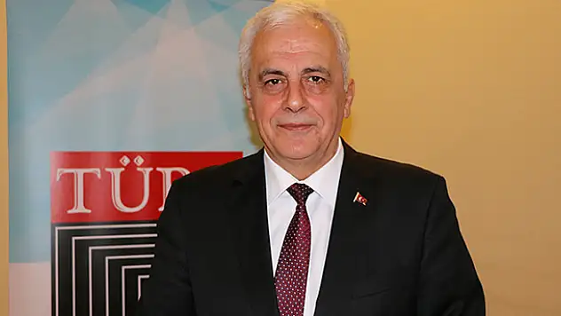 'Türkiye bilimde cazibe merkezi olmak zorunda'