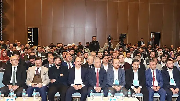 'Türkiye Gençlik STK'ları Platformu Anadolu Buluşmaları' Konya'da gerçekleştirildi