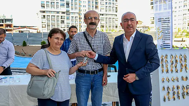  Uluırmak Evleri'nde 190 hak sahibi daha dairelerine kavuştu