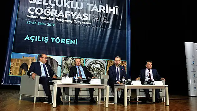 'Uluslararası Selçuklu Tarihi Coğrafyası Suriye, Irak Filistin Sempozyumu' başladı