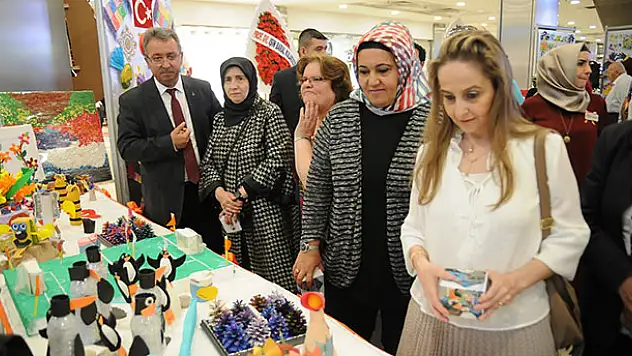 'Unutanları Unutmayalım' sergisi yoğun ilgi gördü