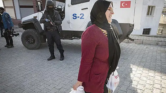 'Vatandaşlarımızın ihtiyaçlarına yardımcı olunmaktadır'