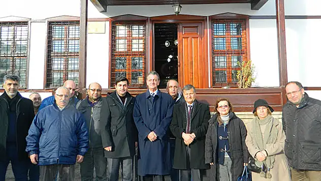 'Vatanımıza, evlatlarımıza ve geleceğimize sahip çıkmalıyız'