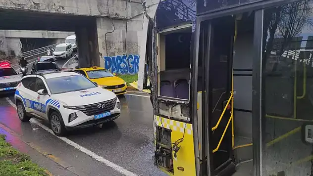  Virajı alamayan İETT otobüsü alt geçit duvarına çarptı: 7 yaralı