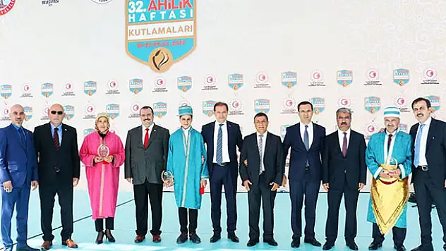 'Yılın Türkiye Çırağı' Konya'dan