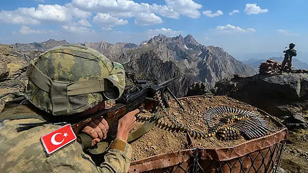 1'i üst düzey 12 terörist öldürüldü!