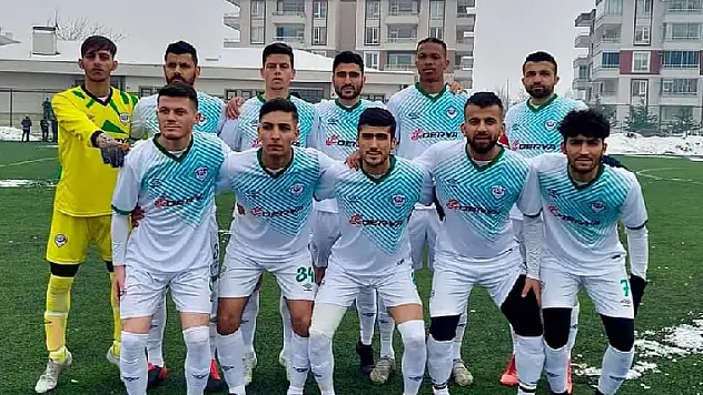 1. Küme'de zirve yarışı sürüyor 