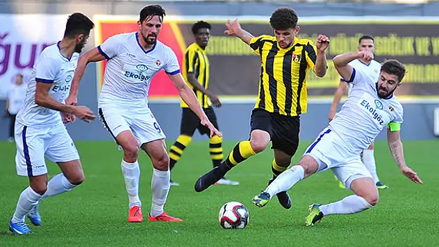 1. Lig'de İstanbul derbisi