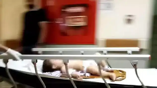 1 yaşındaki bebek, mama sandalyesinden kalkmak isteyince 3. kattan düştü
