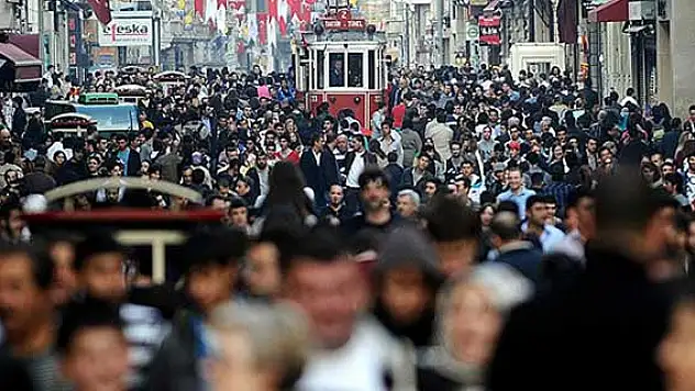1 yılda 1 milyon kişi arttık