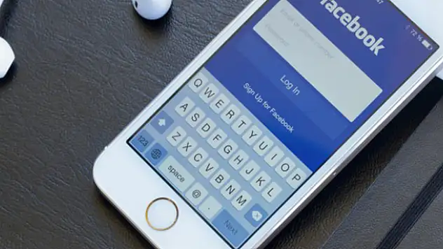 10 basit adımda Facebook'ta kişisel bilgilerinizi koruyun .