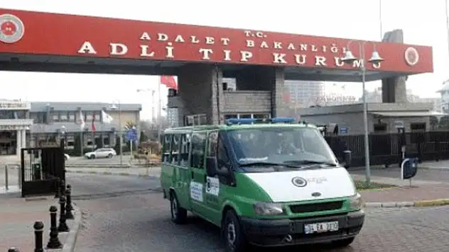 10 darbeci askerin cesedi ortada kaldı
