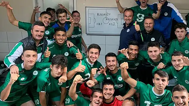 10 isim profesyonel oldu