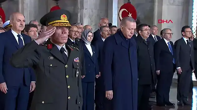 10 Kasım! Gazi Mustafa Kemal Atatürk anılıyor! Devlet erkanı Anıtkabir'de