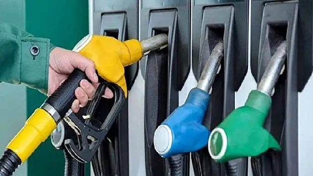10 Mart'ta motorine 2 lira 25 kuruş, benzine 79 kuruş zam geliyor! 