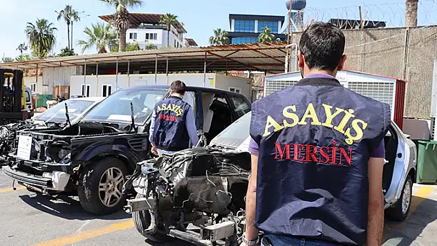 10 milyonluk lüks araçlar ele geçirildi: Yedek parça için kaçak getirilmiş
