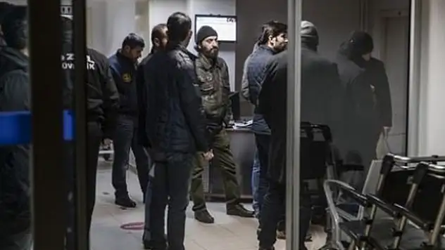 10'u aşkın ilde 'dinleme' operasyonu: 30 gözaltı