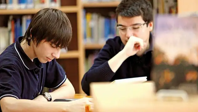 100 bini aşkın çırağa lise diploması kolaylığı