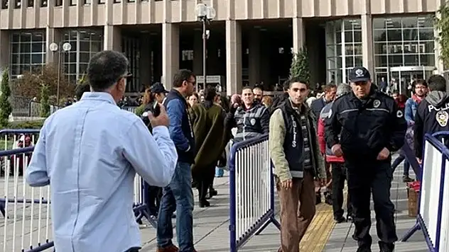 100 kişi hayatını kaybetmişti! Ankara Garı katliamı davasında ara karar
