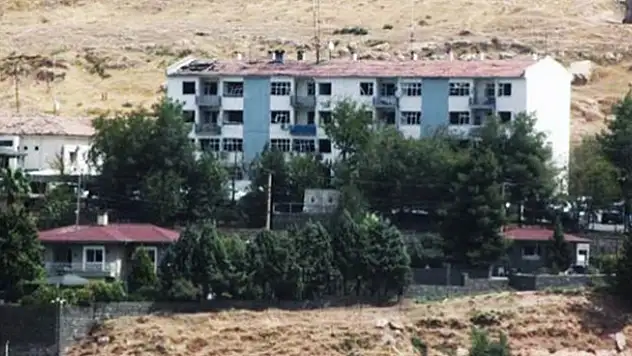 11 polisi HDP'li belediyenin kamyonuyla şehit ettiler!