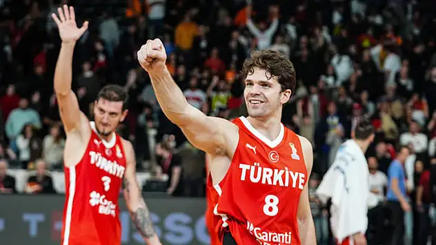 12 Dev Adam, 2'de 2 yaptı