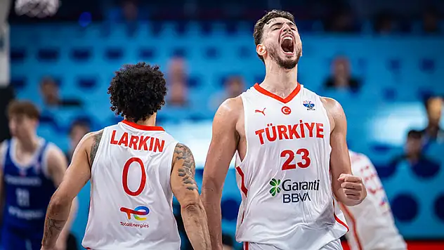 12 Dev Adam fark attı! 2'de 2 yaptı
