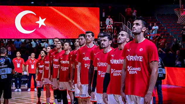 12 Dev Adam'ın rakibi Polonya oldu