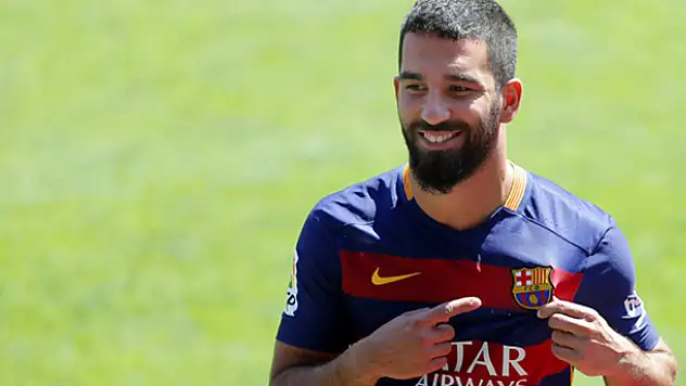 12 kulüp Arda Turan için bir arada