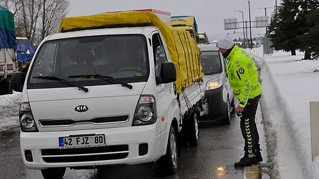 12 saat sürdü! Konya - Antalya yolu trafiğe açıldı