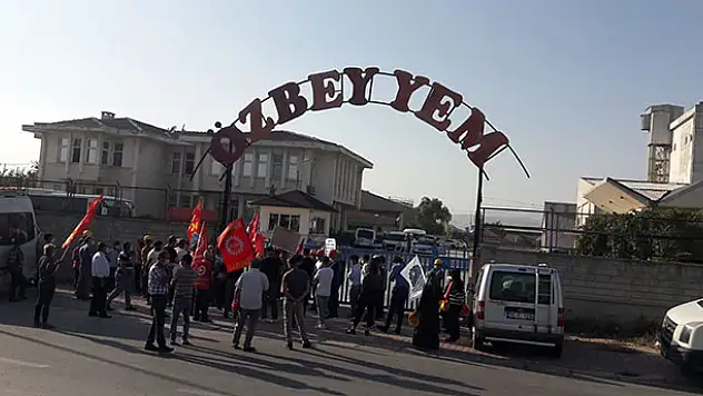 13 aydır maaş alamayan Ermenek maden işçileri Konya'daki eylemden de sonuç alamadı! Ankara'ya yürüyecekler