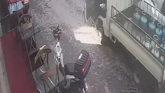 13 yaşındaki Yusuf, tüp yüklü kamyoneti durdurarak faciayı önledi