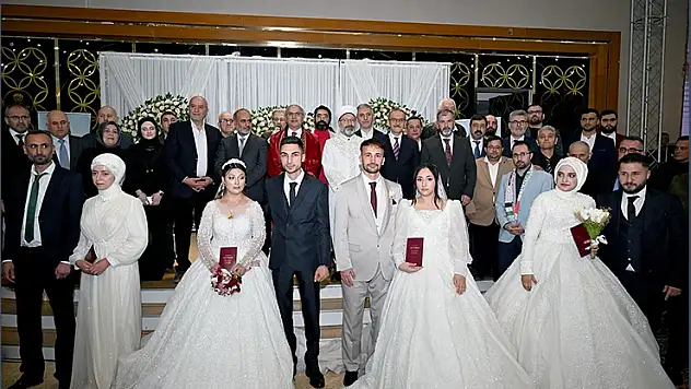 1,5 milyon genç evlenmeyi bekliyor