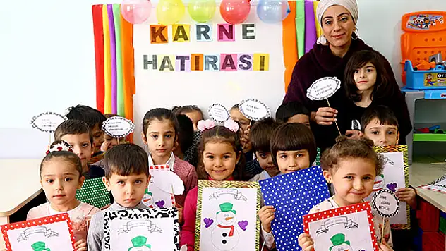 15 tatil  hangi gün bitecek? 2019 MEB iş takvimi detayı ile sömestr yarıyıl tatili tarihi süreci