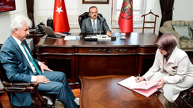 15 Temmuz hatırası 15 kütüphane