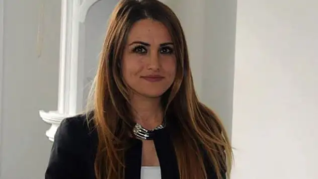15 Temmuz için 'Yerim Destanınızı' yazan gazeteci gözaltına alındı