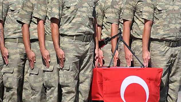 15 Temmuz şehitlerinin yakınlarına askerlik muafiyeti