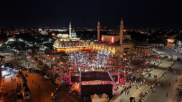 15 Temmuz'un 9. yılında Konyalılar Mevlana Meydanı'nda buluştu