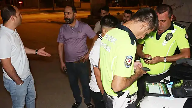 15 yaşındaki çocuğuna araç verip müşterisine gönderen babanın savunması pes dedirtti

